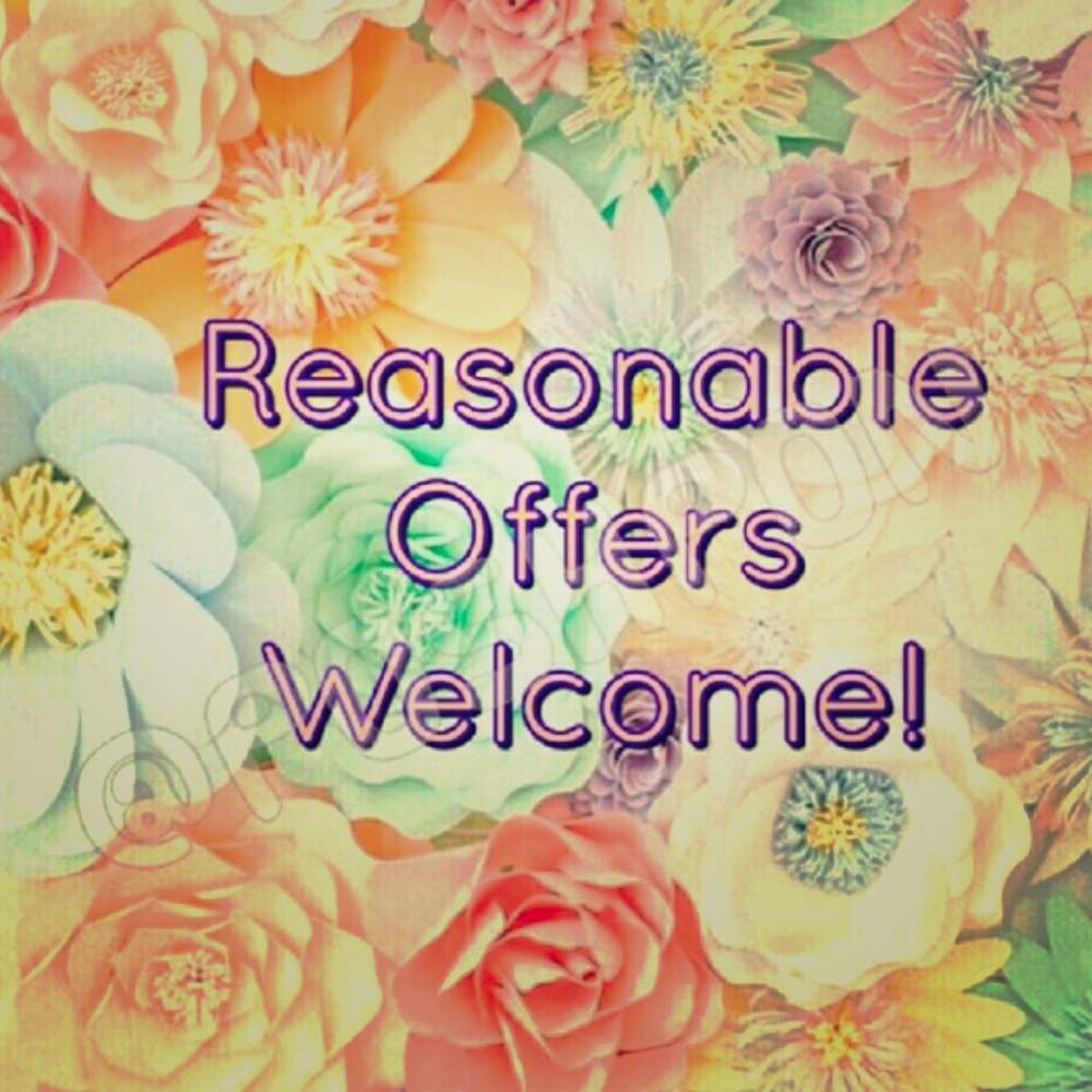 NO LOW BALL OFFERS👎 Reasonable offers Welcome❤️